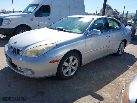 2005 Lexus ES 330 with VIN JTHBA30GX55099004, listed as a IAAI auction lot 41878484 with 271675 miles. Bid and sale history available at carsss.com. Image 17.