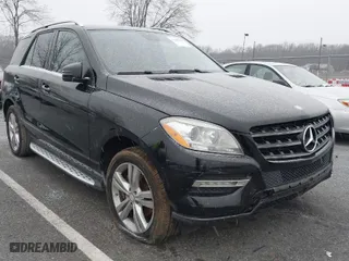 2012 Mercedes-Benz M-Class ML 350 with VIN 4JGDA5HB1CA054869, listed as a IAAI auction lot 41247007 with 133,573 mi miles. Bid and sale history available at carsss.com. Image 6.