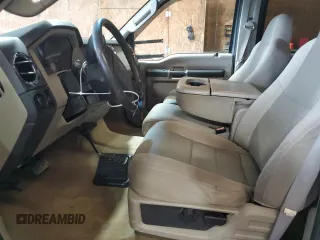 2008 Ford F-250 XL with VIN 1FTSW21548ED31563, listed as a Copart auction lot 56175005 with 173,259 mi miles and Salvage title. Bid and sale history available at DreamBid. Image 7.