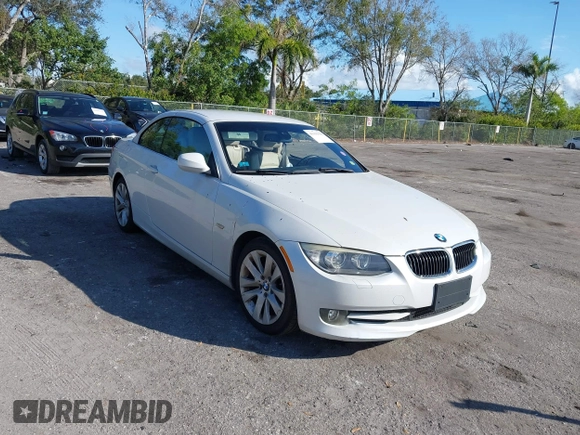 2011 BMW 3 Series 328i with VIN WBADW3C53BE541376, listed as a IAAI auction lot 41193156 with 73,730 mi miles. Bid and sale history available at carsss.com. Image 1.