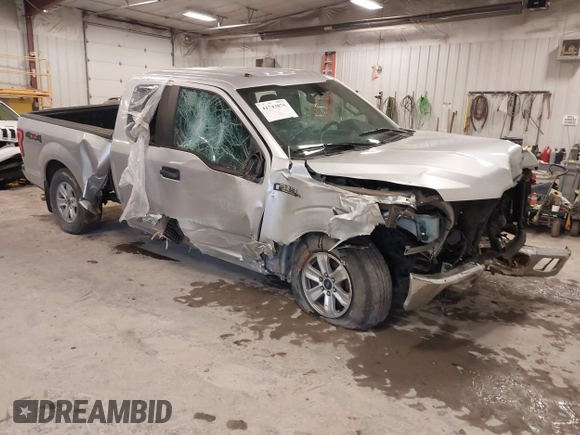 2015 Ford F-150 XLT with VIN 1FTEX1EP1FFD12282, listed as a IAAI auction lot 41743075 with 180,389 mi miles. Bid and sale history available at carsss.com. Image 1.