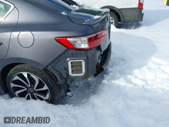 2018 Acura ILX Special Edition with VIN 19UDE2F43JA001987, listed as a IAAI auction lot 41538120 with 68,507 mi miles. Bid and sale history available at carsss.com. Image 6.