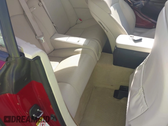 2014 Lexus IS 250 C with VIN JTHFF2C21E2531283, listed as a IAAI auction lot 42498792 with 37,399 mi miles and . Bid and sale history available at DreamBid. Image 8.