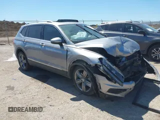 2019 Volkswagen Tiguan SEL Premium with VIN 3VV4B7AX5KM085435, listed as a IAAI auction lot 41839386 with 124,501 mi miles and . Bid and sale history available at DreamBid. Image 1.