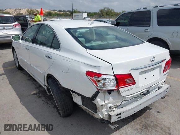 2010 Lexus ES 330 with VIN JTHBK1EGXA2396201, listed as a IAAI auction lot 41894913 with 97,124 mi miles and . Bid and sale history available at DreamBid. Image 3.