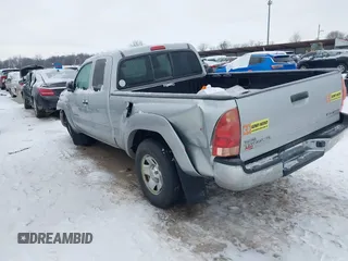 2006 Toyota Tacoma with VIN 5TEUU42N36Z293472, listed as a IAAI auction lot 41320155 with 105,230 mi miles. Bid and sale history available at carsss.com. Image 3.