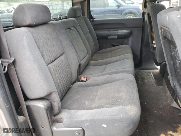 2007 Chevrolet Silverado 1500 LT w/1LT with VIN 2GCEC13C971597608, listed as a Copart auction lot 53245575 with 181,197 mi miles and Clean Title. Bid and sale history available at carsss.com. Image 10.