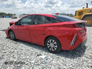 2021 Toyota Prius LE with VIN JTDKAMFP7M3192135, listed as a Copart auction lot 64205425 with 20,807 mi miles and Non repairable. Bid and sale history available at DreamBid. Image 2.
