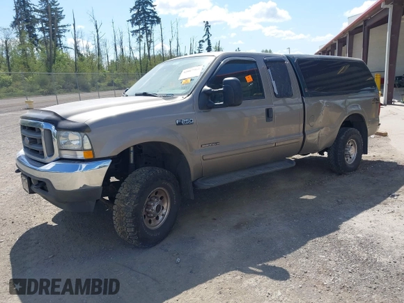 2002 Ford Super Duty F-250 XL with VIN 1FTNX21F42EB04383, listed as a IAAI auction lot 42067964 with 1 mi miles. Bid and sale history available at carsss.com. Image 2.