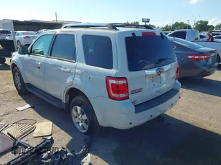 2011 Ford Escape Limited с VIN 1FMCU0EG8BKB72433, выставлен на аукционе IAAI как лот 42225233 с пробегом 177 319 миль миль и . История ставок и продаж доступна на DreamBid. Изображение 3.