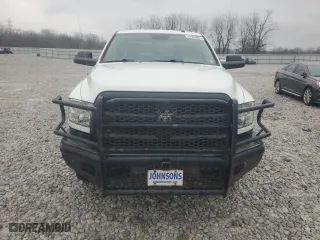 2018 Ram 2500 Tradesman with VIN 3C6UR5HJ2JG288495, listed as a Copart auction lot 86316144 with 103,451 mi miles and Clean Title. Bid and sale history available at carsss.com. Image 5.