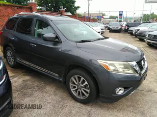 2013 Nissan Pathfinder SV z VIN 5N1AR2MN3DC639940, wystawiony jako IAAI lot #42367892 z przebiegiem 171 145 mil mil oraz . Historia ofert i sprzedaży dostępna na DreamBid. Obrazek 1.