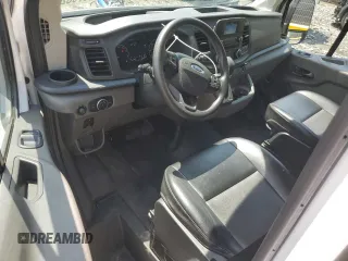 2021 Ford Transit Cargo с VIN 1FTBR1X80MKA26754, выставлен на аукционе Copart как лот 57982185 с пробегом 80 537 миль миль и Списание • Salvage title. История ставок и продаж доступна на DreamBid. Изображение 8.