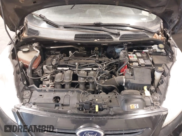 2013 Ford Fiesta SE with VIN 3FADP4EJ5DM195186, listed as a IAAI auction lot 42046227 with 137,794 mi miles. Bid and sale history available at carsss.com. Image 10.