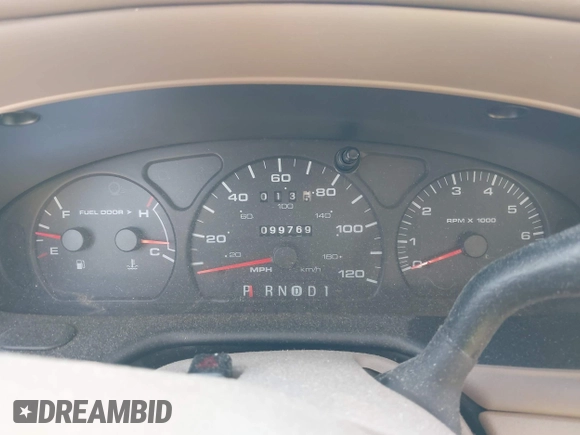 2003 Ford Taurus SES Standard with VIN 1FAFP55203G189473, listed as a IAAI auction lot 42013813 with 99,769 mi miles. Bid and sale history available at carsss.com. Image 7.