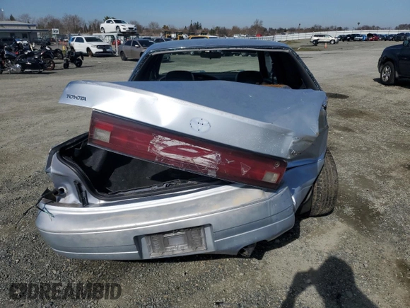 1994 Toyota Camry XLE with VIN JT2GK13EXR0004262, listed as a Copart auction lot 46285135 with 191,548 mi miles and Salvage Title. Bid and sale history available at carsss.com. Image 6.