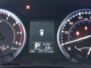 2016 Toyota Highlander LE with VIN 5TDBKRFH5GS332785, listed as a IAAI auction lot 41678060 with 38,733 mi miles. Bid and sale history available at carsss.com. Image 15.