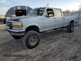 1997 Ford F-350 с VIN 1FTJW36F4VED07598, выставлен на аукционе Copart как лот 43712565 с пробегом 174 969 миль миль и Списание • Salvage title. История ставок и продаж доступна на DreamBid. Изображение 1.