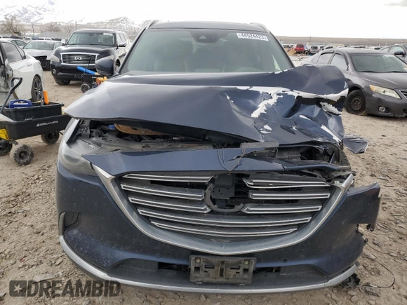 2018 Mazda CX-9 Grand Touring with VIN JM3TCADY2J0209260, listed as a Copart auction lot 44524423 with 69,751 mi miles and Salvage title. Bid and sale history available at DreamBid. Image 5.