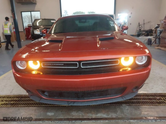 2020 Dodge Challenger SXT with VIN 2C3CDZAG6LH181644, listed as a IAAI auction lot 41857479 with 84,397 mi miles. Bid and sale history available at carsss.com. Image 6.