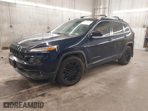 2014 Jeep Cherokee Latitude with VIN 1C4PJMCS9EW190255, listed as a IAAI auction lot 41956155 with 220,265 mi miles. Bid and sale history available at carsss.com. Image 18.