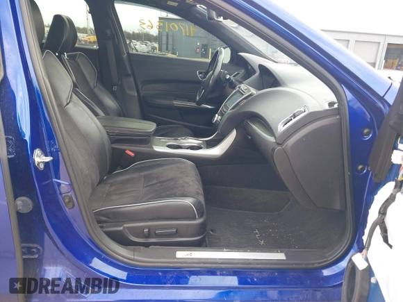 2018 Acura TLX w/A-SPEC Pkg with VIN 19UUB3F60JA003003, listed as a IAAI auction lot 41701363 with 142,073 mi miles. Bid and sale history available at carsss.com. Image 5.