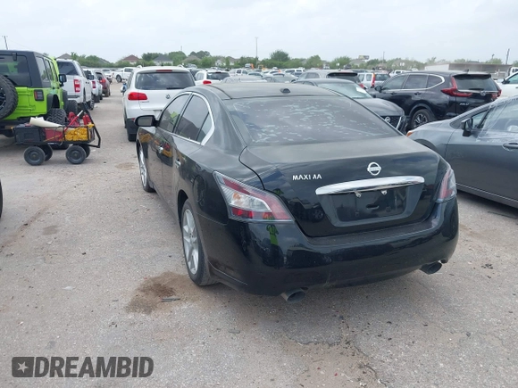 2010 Nissan Maxima S z VIN 1N4AA5AP6AC816937, wystawiony jako IAAI lot #41937480 z przebiegiem 168 619 mil mil oraz . Historia ofert i sprzedaży dostępna na DreamBid. Obrazek 3.