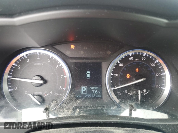 2015 Toyota Highlander LE z VIN 5TDBKRFH3FS214460, wystawiony jako Copart lot #51589305 z przebiegiem 129 918 mil mil oraz Szkoda całkowita • Salvage title. Historia ofert i sprzedaży dostępna na DreamBid. Obrazek 9.