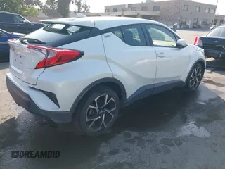 2018 Toyota C-HR XLE z VIN JTNKHMBX5J1007391, wystawiony jako IAAI lot #42432809 z przebiegiem 139 356 mil mil oraz . Historia ofert i sprzedaży dostępna na DreamBid. Obrazek 4.