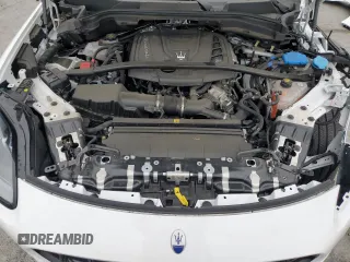 2023 Maserati Grecale Modena z VIN ZN682AVM0P7432182, wystawiony jako Copart lot #52376645 z przebiegiem 9 408 mil mil oraz Szkoda całkowita • Salvage title. Historia ofert i sprzedaży dostępna na DreamBid. Obrazek 12.