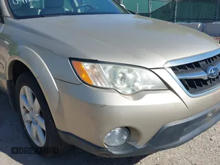 2008 Subaru Outback Limited с VIN 4S4BP62C987356766, выставлен на аукционе IAAI как лот 42141625 с пробегом 165 238 миль миль и . История ставок и продаж доступна на DreamBid. Изображение 6.