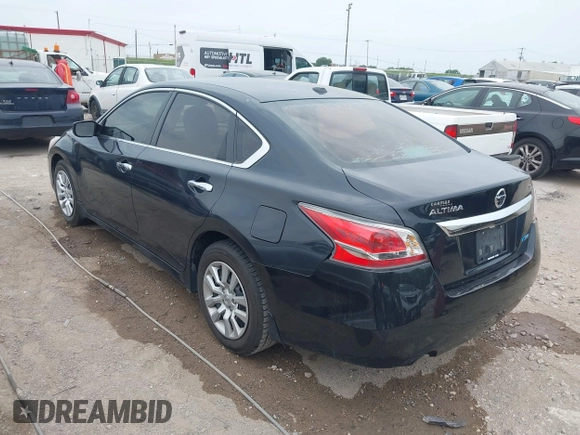 2014 Nissan Altima 2.5 S with VIN 1N4AL3AP7EN236735, listed as a IAAI auction lot 42079042 with 130,873 mi miles. Bid and sale history available at carsss.com. Image 3.