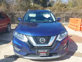 2019 Nissan Rogue SL with VIN 5N1AT2MVXKC835744, listed as a IAAI auction lot 41321618 with 62,872 mi miles. Bid and sale history available at carsss.com. Image 12.