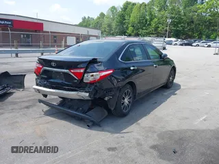 2015 Toyota Camry XLE z VIN 4T1BF1FK3FU089923, wystawiony jako IAAI lot #42285166 z przebiegiem 109 631 mil mil oraz . Historia ofert i sprzedaży dostępna na DreamBid. Obrazek 4.