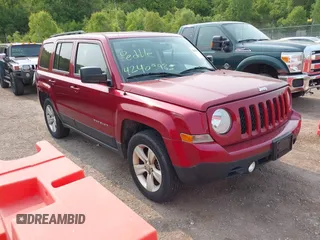 2014 Jeep Patriot Sport z VIN 1C4NJRBB7ED817116, wystawiony jako IAAI lot #42409983 z przebiegiem 182 539 mil mil oraz . Historia ofert i sprzedaży dostępna na DreamBid. Obrazek 1.