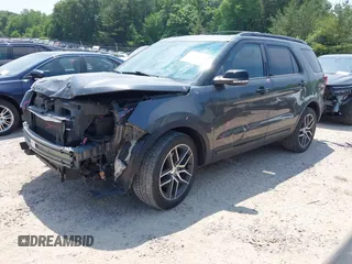 2017 Ford Explorer Sport z VIN 1FM5K8GT3HGB53095, wystawiony jako IAAI lot #42427164 z przebiegiem 120 362 mil mil oraz . Historia ofert i sprzedaży dostępna na DreamBid. Obrazek 2.