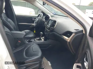 2018 Jeep Cherokee Limited with VIN 1C4PJMDX3JD516924, listed as a IAAI auction lot 42189115 with 111,670 mi miles and . Bid and sale history available at DreamBid. Image 5.