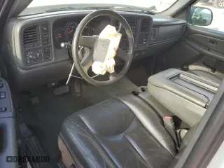 2004 Chevrolet Silverado 1500 LS with VIN 2GCEK19T841190272, listed as a Copart auction lot 42426195 with 86,549 mi miles and Salvage Title. Bid and sale history available at carsss.com. Image 8.