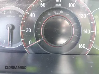 2016 Honda Accord Sport z VIN 1HGCR2F52GA128487, wystawiony jako IAAI lot #42465955 z przebiegiem Nie podano mil oraz . Historia ofert i sprzedaży dostępna na DreamBid. Obrazek 15.