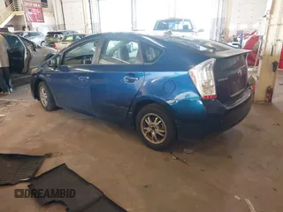 2011 Toyota Prius I with VIN JTDKN3DU9B1334548, listed as a IAAI auction lot 41891735 with 128,841 mi miles and . Bid and sale history available at DreamBid. Image 3.
