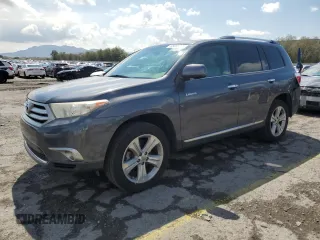 2013 Toyota Highlander Limited z VIN 5TDYK3EH5DS122904, wystawiony jako Copart lot #55686225 z przebiegiem 221 905 mil mil oraz Szkoda całkowita • Salvage title. Historia ofert i sprzedaży dostępna na DreamBid. Obrazek 1.