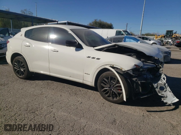 2019 Maserati Levante GranSport with VIN ZN661XUS1KX323509, listed as a Copart auction lot 80133154 with 35,059 mi miles and Salvage Title. Bid and sale history available at carsss.com. Image 4.