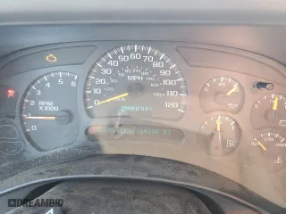 2004 Chevrolet Tahoe LT with VIN 1GNEK13T84J300808, listed as a Copart auction lot 46394495 with 164,330 mi miles and Salvage Title. Bid and sale history available at carsss.com. Image 9.
