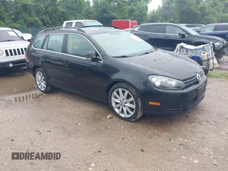 2014 Volkswagen Jetta TDI w/Sunroof & Nav с VIN 3VWPL7AJ4EM604111, выставлен на аукционе IAAI как лот 42525887 с пробегом 183 359 миль миль и . История ставок и продаж доступна на DreamBid. Изображение 1.