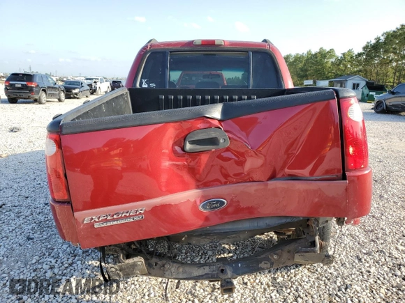 2004 Ford Explorer Sport Trac XLS z VIN 1FMZU67K24UA04776, wystawiony jako Copart lot #56180655 z przebiegiem 261 876 mil mil oraz Szkoda całkowita • Salvage title. Historia ofert i sprzedaży dostępna na DreamBid. Obrazek 6.