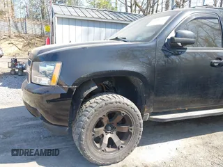 2011 Chevrolet Avalanche LS with VIN 3GNTKEE38BG141508, listed as a IAAI auction lot 42103252 with 107,997 mi miles and . Bid and sale history available at DreamBid. Image 19.