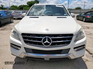 2013 Mercedes-Benz M 350 z VIN 4JGDA5JBXDA245993, wystawiony jako Copart lot #62642715 z przebiegiem 266 960 mil mil oraz Czysty tytuł • Clean title. Historia ofert i sprzedaży dostępna na DreamBid. Obrazek 5.