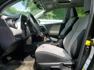 2016 Toyota RAV4 XLE with VIN 2T3RFREV6GW488911, listed as a Copart auction lot 60407195 with 110,517 mi miles and Salvage title. Bid and sale history available at DreamBid. Image 7.