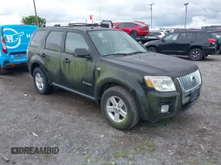 2008 Mercury Mariner z VIN 4M2CU39H68KJ38907, wystawiony jako IAAI lot #42366134 z przebiegiem 145 386 mil mil oraz . Historia ofert i sprzedaży dostępna na DreamBid. Obrazek 1.