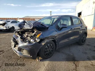 2018 Chevrolet Trax LS with VIN 3GNCJKSB3JL195978, listed as a Copart auction lot 47123395 with 74,150 mi miles and Salvage Title. Bid and sale history available at carsss.com. Image 1.